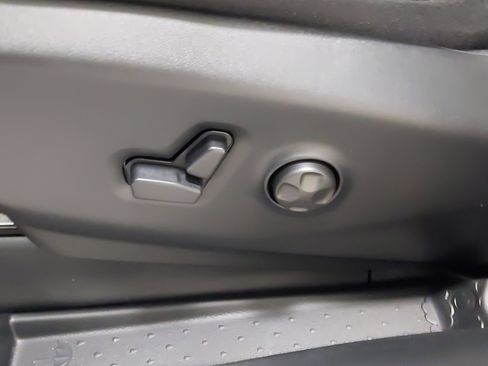 New 2026 Chrysler Pacifica Select image 37