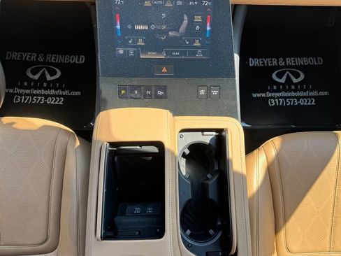 Used 2025 INFINITI QX80 Sensory AWD/4WD image 23