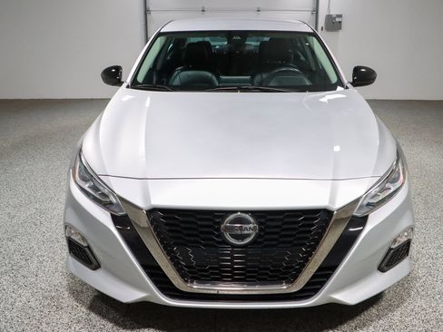 Used 2022 Nissan Altima 2.5 SR FWD image 4