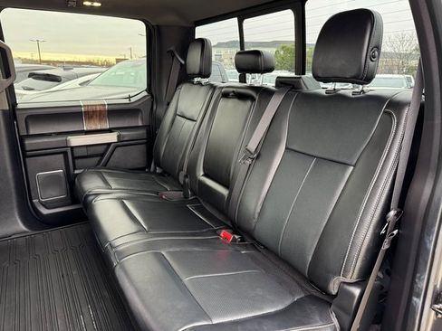 Certified 2019 Ford F150 Lariat w/ Equipment Group 502A Luxury image 17