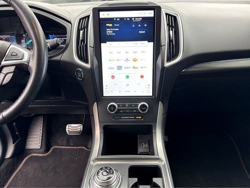 Used 2022 Ford Edge ST-Line image 22
