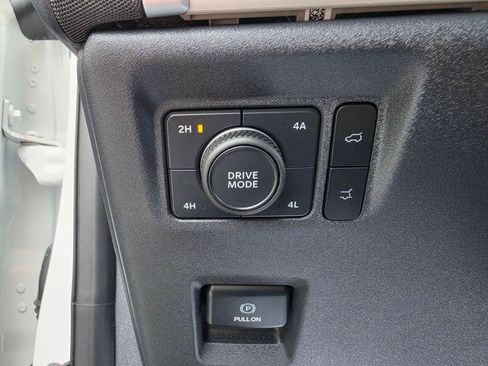 Used 2025 Ford Expedition Max Active AWD/4WD image 28