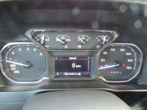 Used 2020 GMC Sierra 1500 Elevation w/ Elevation Value Package image 23