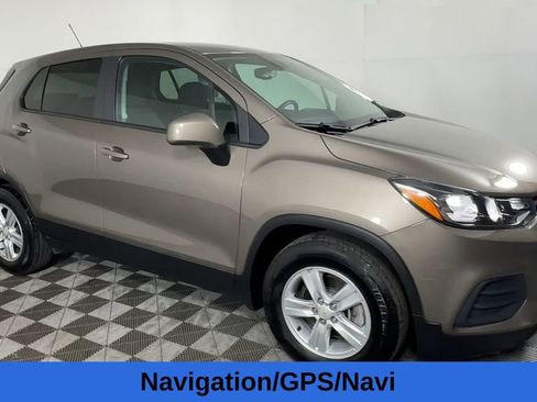 Certified 2021 Chevrolet Trax LS w/ Tint and Cruise Package FWD image 3