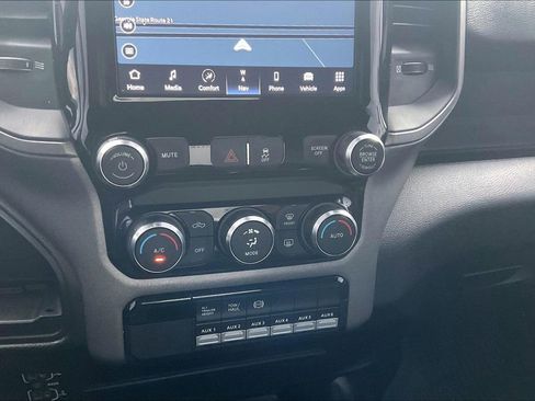 Used 2022 RAM 3500 Tradesman w/ Chrome Appearance Group AWD/4WD image 31
