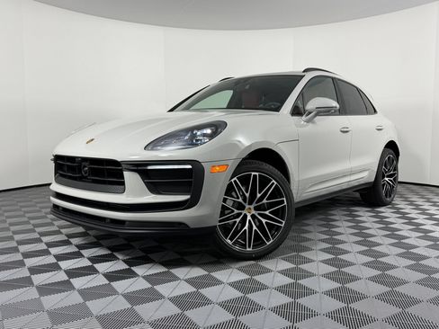 Certified 2026 Porsche Macan AWD/4WD image 1