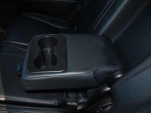 Used 2018 Toyota Highlander XLE image 17