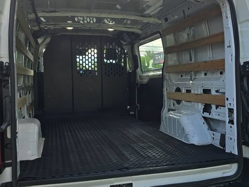 Used 2025 Ford Transit 250 Low Roof w/ Exterior Upgrade Package RWD image 5