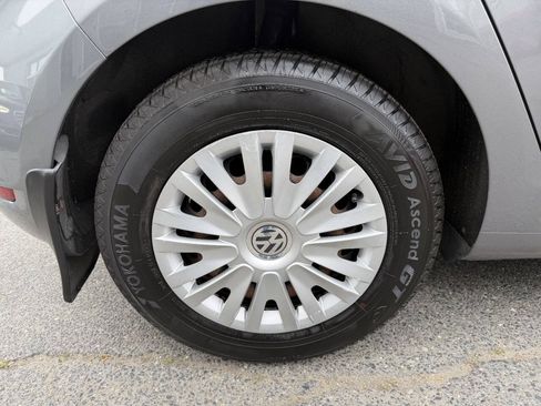 Used 2014 Volkswagen Golf 4-Door FWD image 13