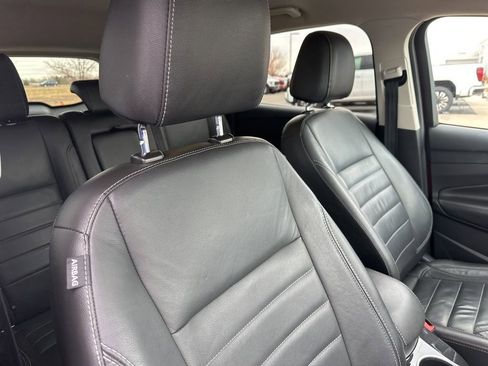 Used 2016 Ford Escape Titanium image 30