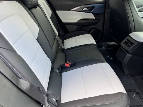 New 2026 Chevrolet Equinox EV LT FWD image 10