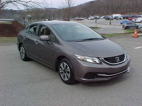 Used 2015 Honda Civic EX image 2