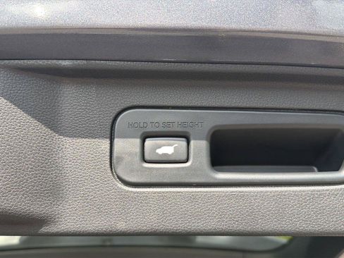 Used 2024 Honda Pilot EX-L image 32