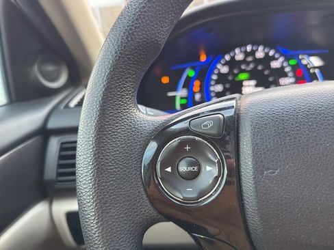 Used 2014 Honda Accord Hybrid Sedan image 13