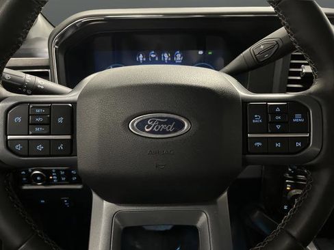 Used 2025 Ford F350 Lariat w/ Black Appearance Package image 17