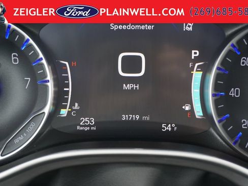 Used 2025 Chrysler Pacifica Select FWD image 29