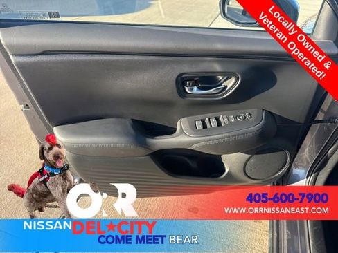 Used 2025 Honda HR-V LX image 16