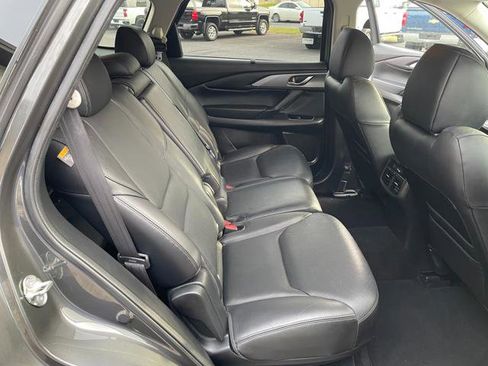 Used 2018 MAZDA CX-9 Touring w/ Touring Premium Package image 25