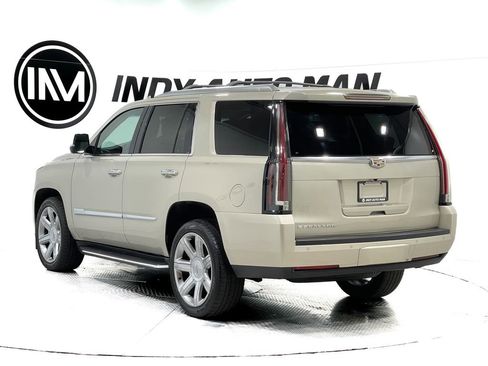 Used 2016 Cadillac Escalade Premium image 6