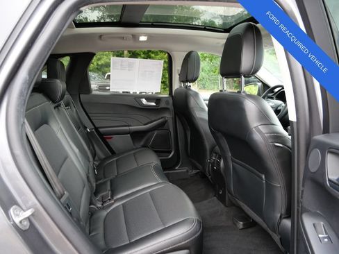 Used 2022 Ford Escape SEL w/ Technology Package FWD image 12
