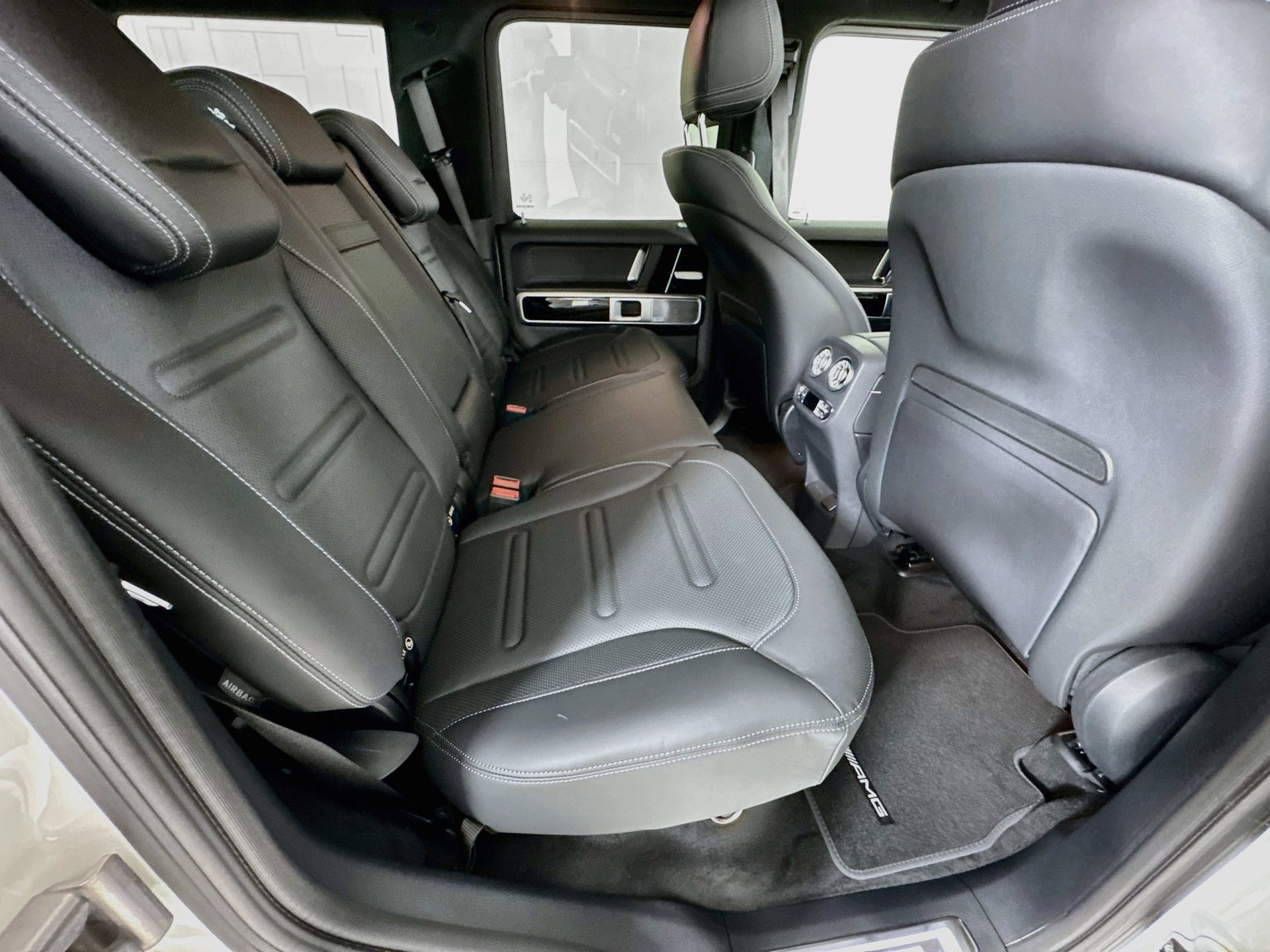 New 2027 Mercedes-Benz G 580 e image 30