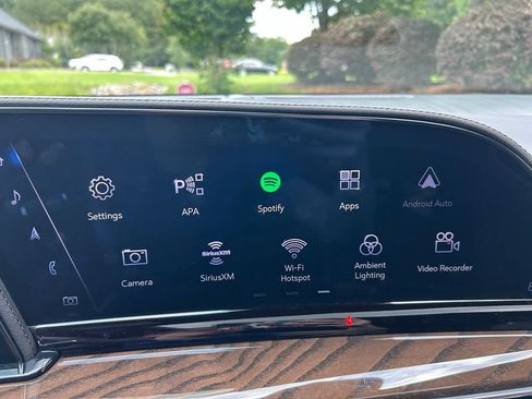 Used 2024 Cadillac Escalade Sport Platinum w/ LPO, ONYX Package AWD/4WD image 33