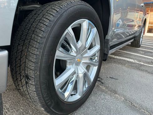 Certified 2025 Chevrolet Silverado 1500 High Country image 9