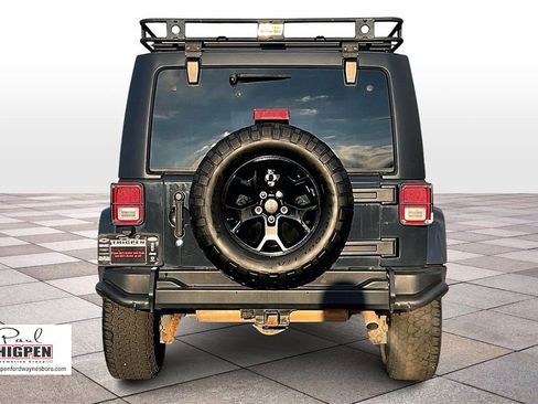 Used 2018 Jeep Wrangler Unlimited Sport image 4