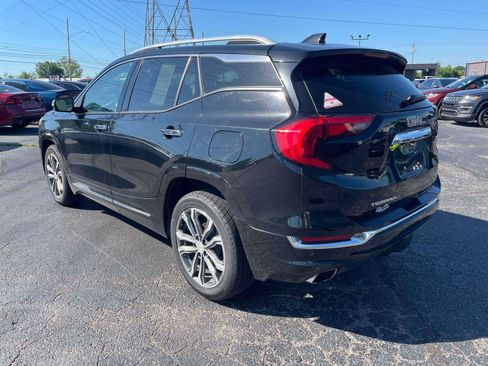 Used 2019 GMC Terrain Denali w/ Advanced Safety Package FWD image 3