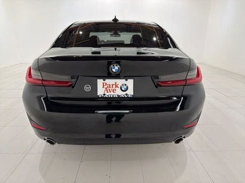 Used 2021 BMW 330i Sedan w/ Premium Package RWD image 4