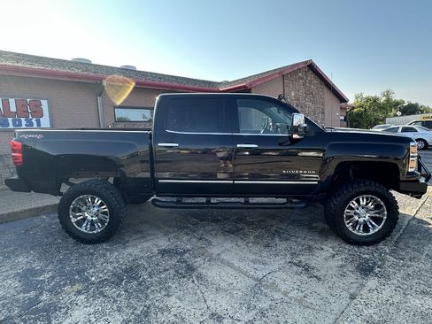 Used 2015 Chevrolet Silverado 1500 LTZ AWD/4WD image 10