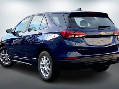 Used 2022 Chevrolet Equinox LS image 10