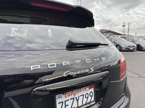 Used 2014 Porsche Cayenne S AWD/4WD image 26