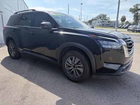 Used 2023 Nissan Pathfinder SV FWD image 6