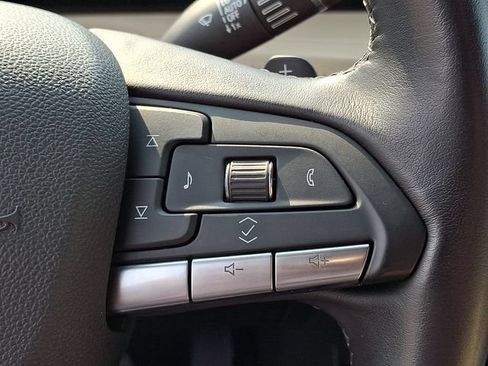Certified 2025 Cadillac XT4 Premium Luxury FWD image 18