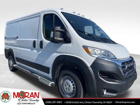Used 2025 RAM ProMaster 2500 w/ U-Haul Equipment Group FWD image 6