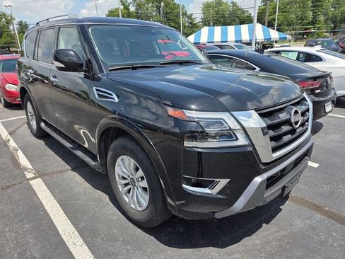 Used 2024 Nissan Armada SV AWD/4WD image 3