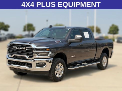 Used 2026 RAM 2500 Big Horn AWD/4WD image 3