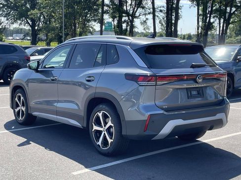 New 2026 Volkswagen Tiguan SE FWD image 5