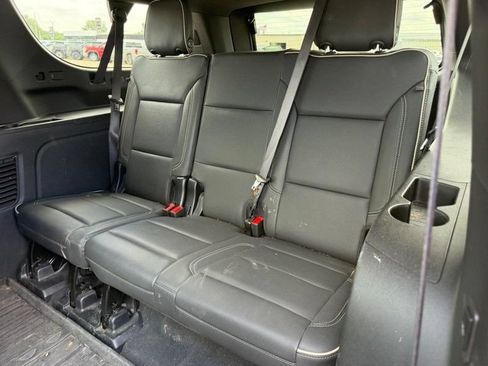 Used 2025 GMC Yukon XL Elevation w/ Technology Package AWD/4WD image 8