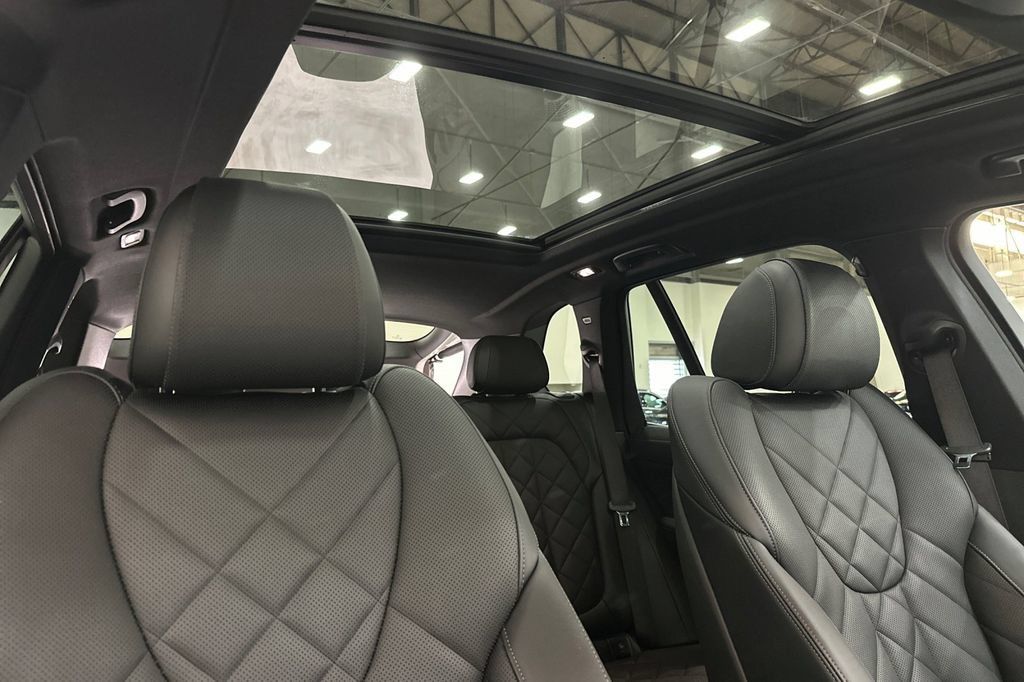 Certified 2023 BMW X5 xDrive40i w/ M Sport Package AWD/4WD image 19