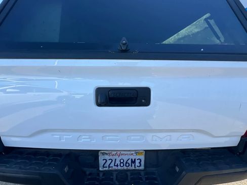 Used 2022 Toyota Tacoma SR RWD image 19