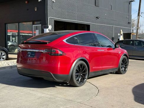 Used 2016 Tesla Model X 75D image 3