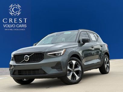 New 2026 Volvo XC40 B5 Core w/ Protection Package Premier