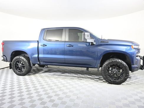 Used 2022 Chevrolet Silverado 1500 RST AWD/4WD image 9