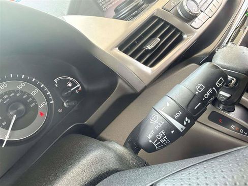 Used 2015 Honda Odyssey EX-L image 37