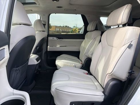 Used 2024 Hyundai Palisade Calligraphy image 26