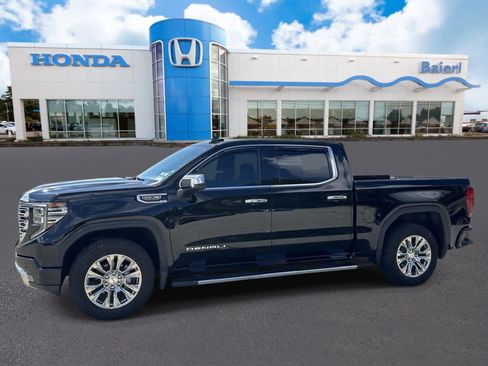 Used 2022 GMC Sierra 1500 Denali AWD/4WD image 2
