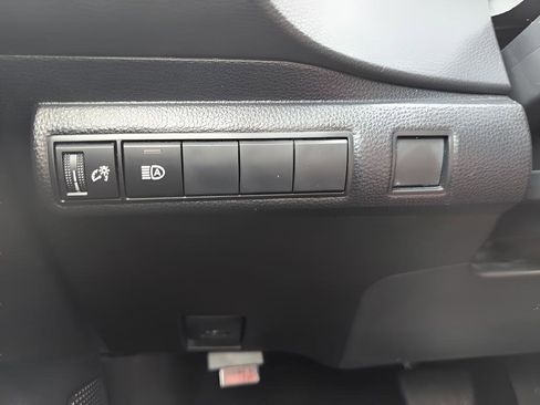 Used 2023 Toyota Corolla LE image 22