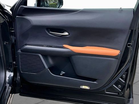Used 2020 Lexus UX 200 w/ Accessory Package 2 FWD image 27